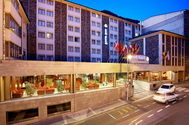 Tulip Inn Andorra Delfos - Photo2