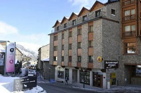 Apartaments Turistics Pirineu