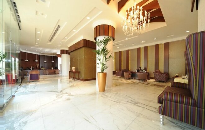 City Seasons Al Hamra Hotel - Photo2