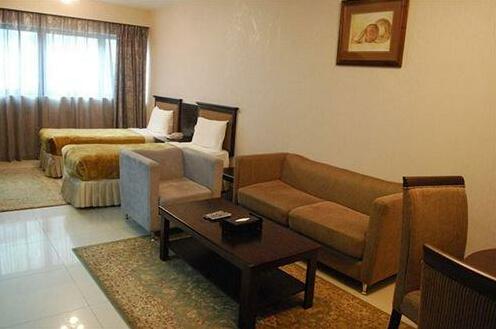 Liwa Hotel Apartments - Photo2