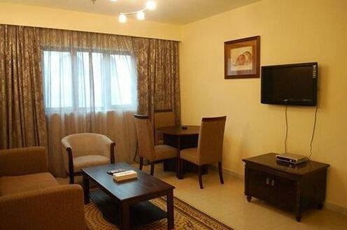 Liwa Hotel Apartments - Photo3