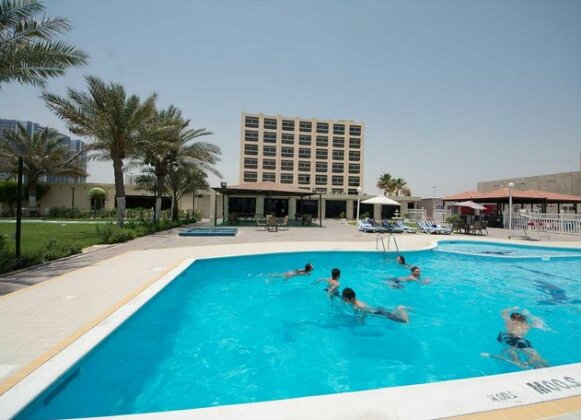 Ajman Beach Hotel - Photo3