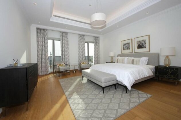 Brand New 4 Bedroom Villa- District One Meydan Dubai - Photo3