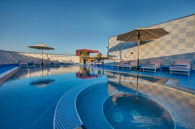 Comfort Inn Hotel Dubai - Photo3