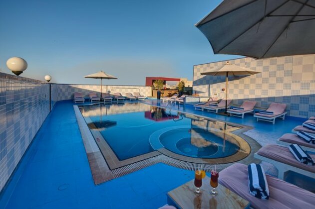 Comfort Inn Hotel Dubai - Photo4
