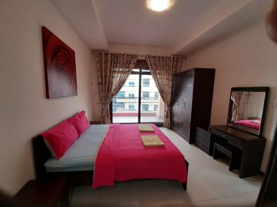 Comfortable 1 Bedroom Apartment with balcony - Photo5