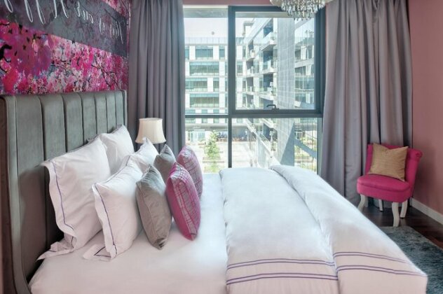 Dream Inn - City Walk 3 Bed Stunning Apartment