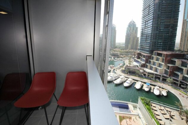 Dubai Marina Three Bedroom Marina Heights - Photo2