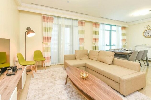 Elegantly colored 2BR with Partial Sea Views - Photo2