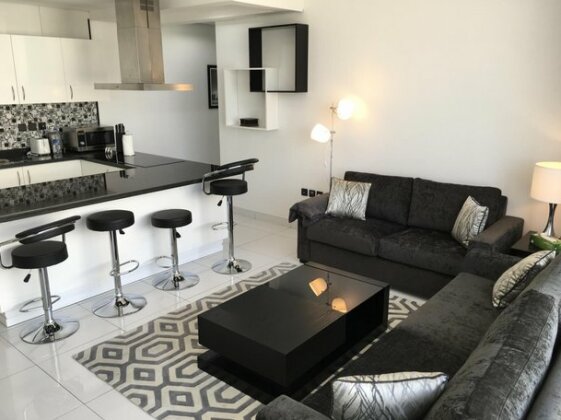 Espace Holiday Homes - Giovanni Boutique Suites 6 - Photo5