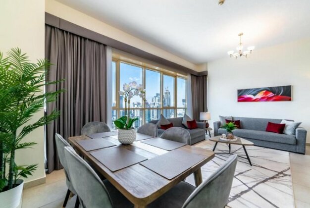 Hometown Apartments - 2 Bedroom Executive Condo next to Dubai Downtown - Photo2