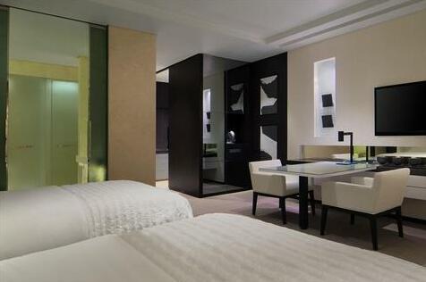 Le Meridien Dubai Hotel & Conference Centre - Photo4