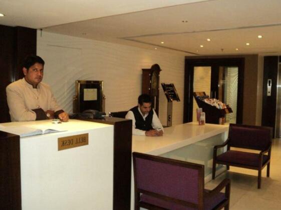 London Crown 1 Hotel Apartments Dubai - Photo5
