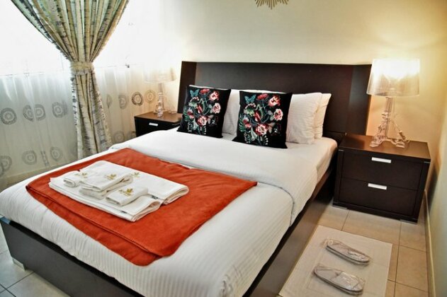 Luxury 4 Bedroom Apartment in Marina - Photo5