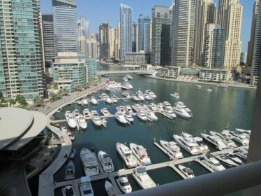 Luxury Apartment - Dubai Marina