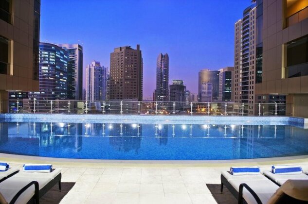 Mercure Dubai Barsha Heights Hotel Suites - Photo2