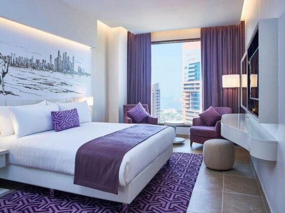 Mercure Dubai Barsha Heights Hotel Suites - Photo3