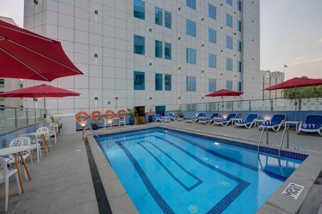 Omega Hotel Dubai - Photo2