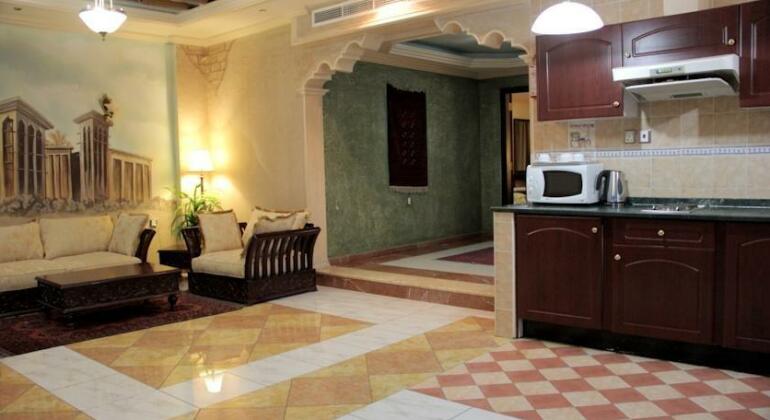 Oriental Palace Hotel Apartments - Photo4