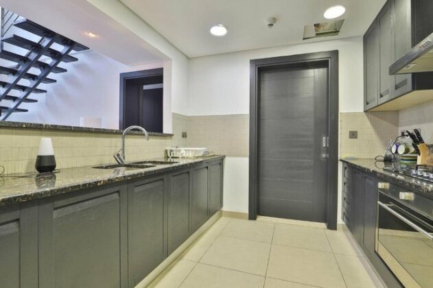 OYO 422 Home Jumeirah Heights 3BHK - Photo3