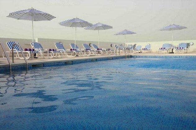 Premier Inn Dubai Silicon Oasis - Photo4