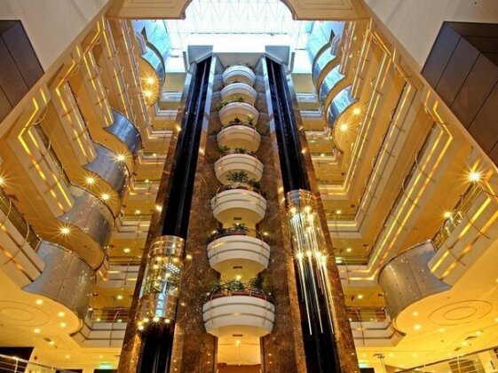 Seaview Hotel Dubai - Photo2
