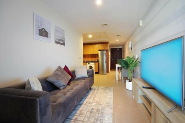 Signature Holiday Homes - Stunning 1 Bedroom Apartment In Business Bay Lake View Dubai - Photo4