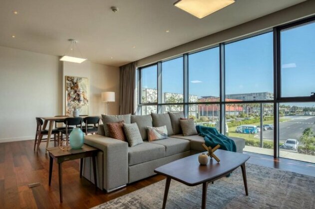 Stunning 4BR Apt in Citywalk by GuestReady - Photo3