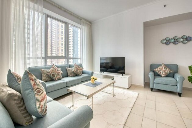 Two Bedroom Apartment in Dubai Marina by Deluxe Holiday Homes - Photo2