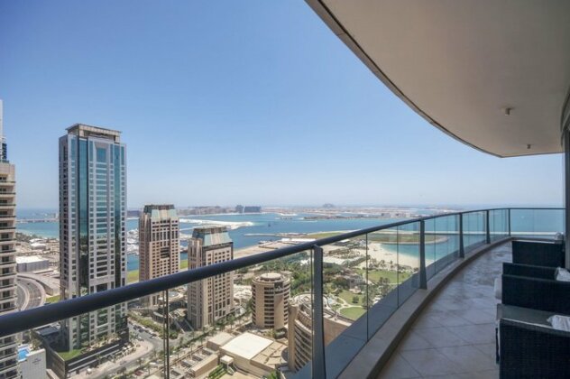 Two Bedrooms in Trident Grand Residence JBR by Deluxe Holiday Homes - Photo4