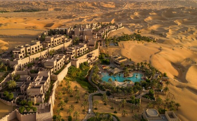 Travel insurance to Hotel Anantara Qasr Al Sarab Desert Resort 