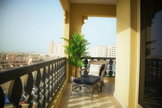 Al Hamra Marina Apartment with Lagoon view - Photo4