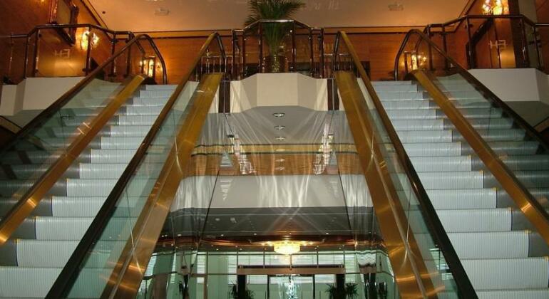 Ewan Hotel Sharjah - Photo5