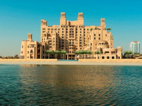 Sheraton Sharjah Beach Resort & Spa - Photo3