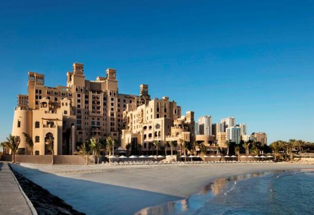 Sheraton Sharjah Beach Resort & Spa - Photo4