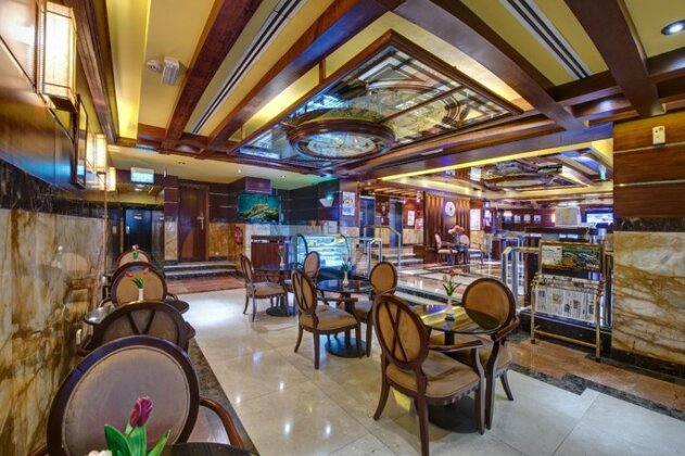 Tulip Inn Sharjah - Photo3