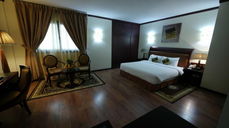 Tulip Inn Sharjah - Photo5