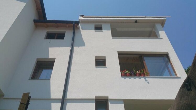 Aste Guesthouse