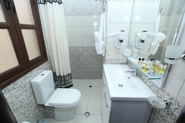Antipatrea Hotel - Photo3