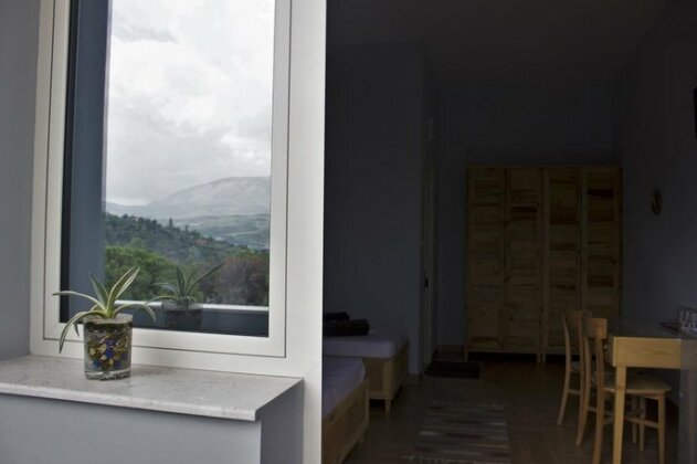 Dena Guesthouse & Art - Photo2