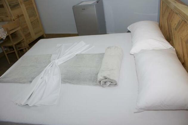 Dena Guesthouse & Art - Photo5