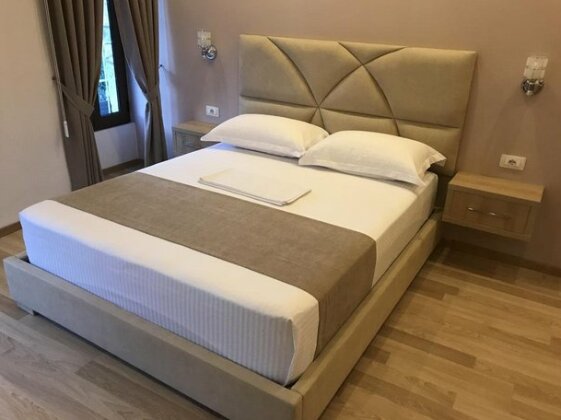 Guesthouse Arben Elezi - Photo5