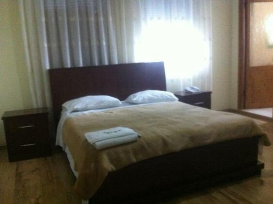 Guesthouse Familja - Photo4