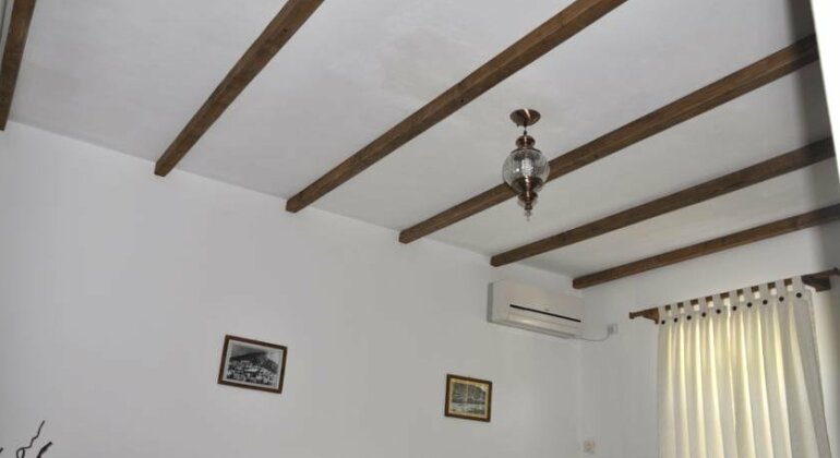 Maya Hostel Berat - Photo4