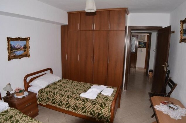 Pjetri House - Photo4