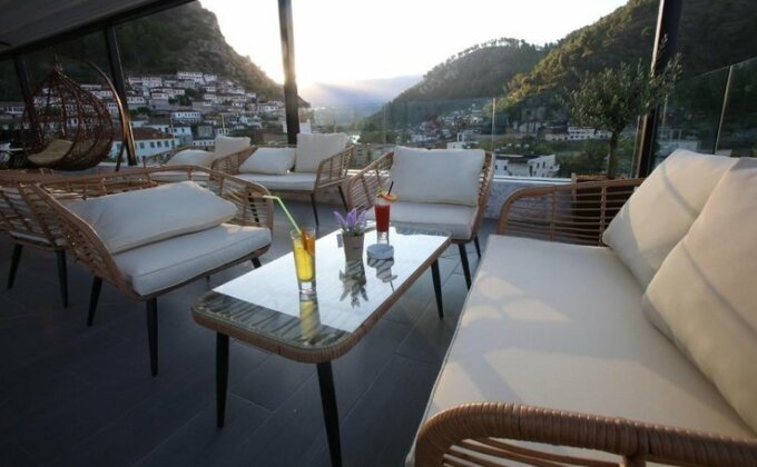 Portik Hotel - Photo3