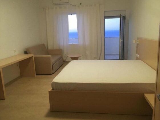Dima Vista - Photo2
