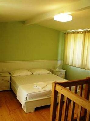 Drymades Inn - Photo5