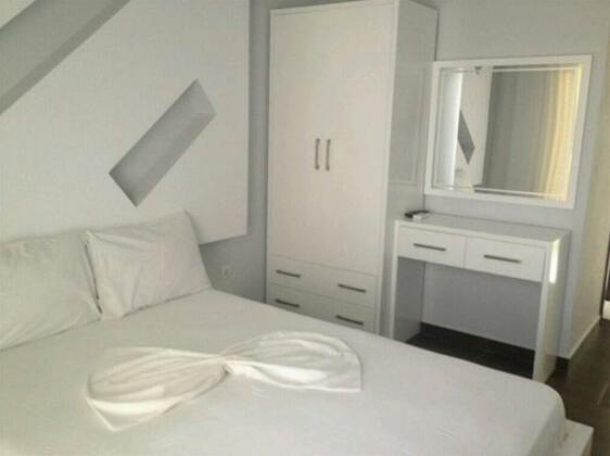 Royal Blue Hotel - Photo3