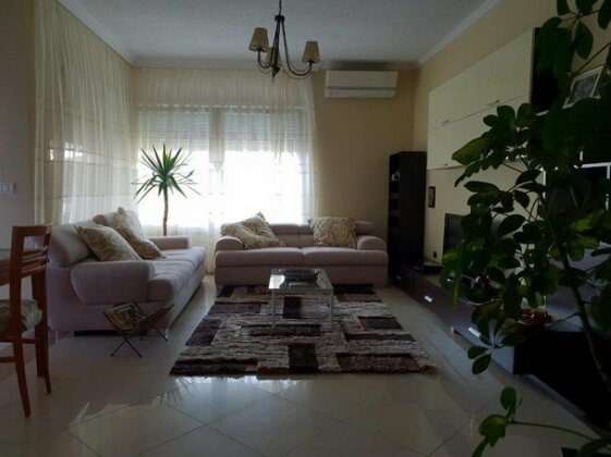 Borshi's Place - Photo2